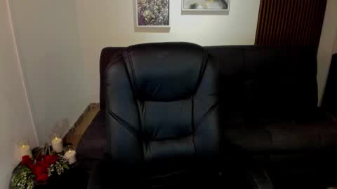 Tatiana  online show from 11/14/25, 04:22