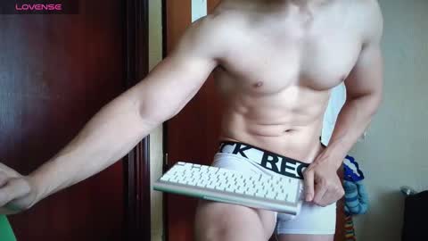 Snapshot of cris2428 chatting on 10/16/25, 03:35 cris2428 online show from 10/16/25, 03:35