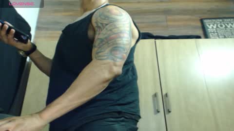 Snapshot of cris_angel01 chatting on 02/02/26, 11:03 Cris online show from 02/02/26, 11:03