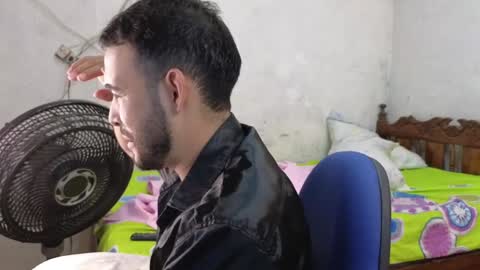 cris_simons online show from 01/04/25, 03:18