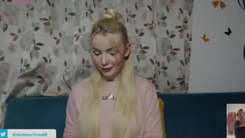 cris_tinne online show from 09/30/25, 05:07
