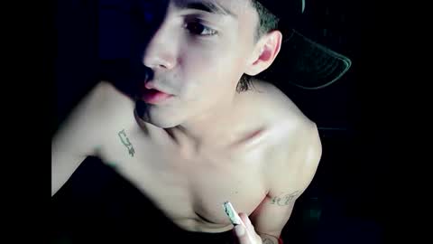 Crisanto online show from 05/27/26, 01:57