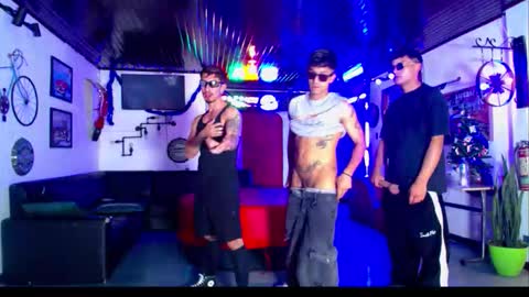 crismens online show from 12/17/25, 08:26