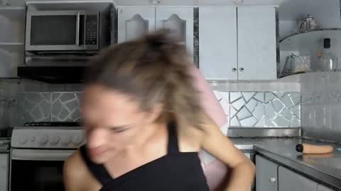 Cristina Onazis online show from 03/08/26, 06:12