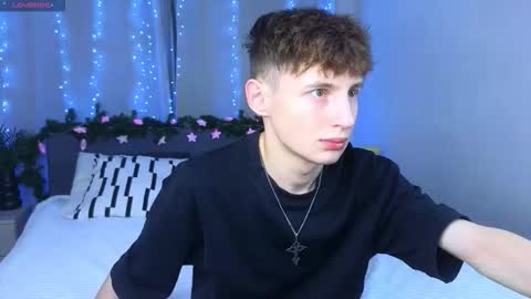 Chris online show from 12/04/25, 02:48