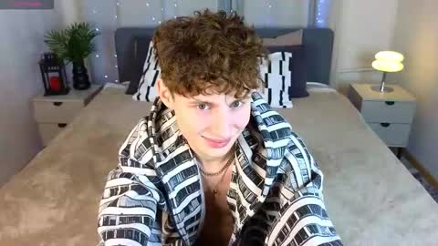 Chris online show from 02/18/26, 04:19