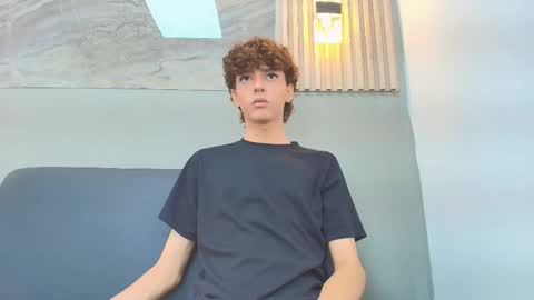 Snapshot of criss_allen1 chatting on 02/05/26, 12:43 CRISS online show from 02/05/26, 12:43