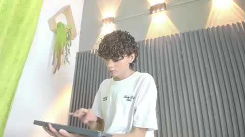 Snapshot of criss_allen1 chatting on 03/02/26, 12:56 CRISS online show from 03/02/26, 12:56