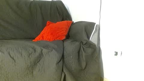 criss_zuri online show from 01/13/26, 12:54