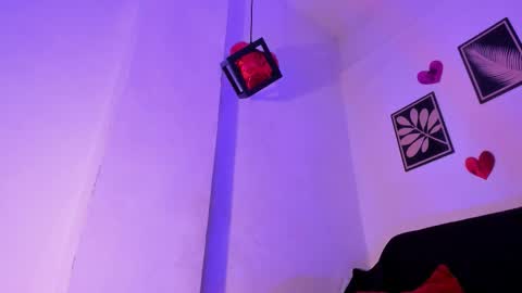 criss_zuri online show from 02/16/26, 01:51