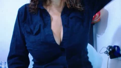 Snapshot of cristal_collins1 chatting on 02/20/25, 08:50 cristal_collins1 online show from 02/20/25, 08:50