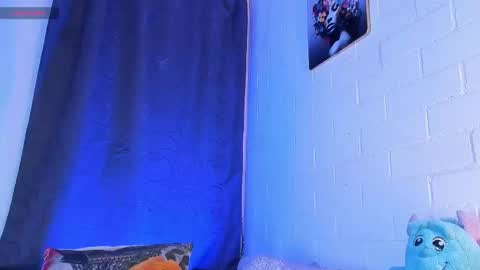 Snapshot of cristal_dark_ chatting on 12/21/25, 02:08 Cris online show from 12/21/25, 02:08