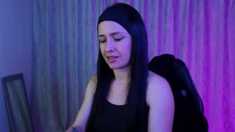 Snapshot of cristal_hilton_10 chatting on 02/27/26, 12:10 Alejandra from Wednesday to Saturday from 1000 pm to 400 am Colombian hour online show from 02/27/26, 12:10