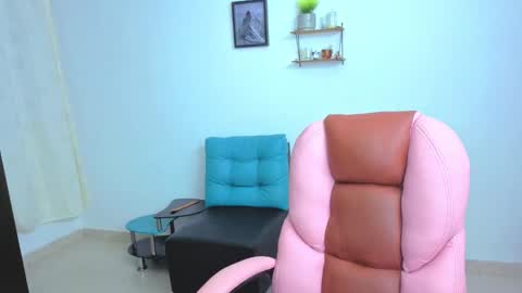 Cristal online show from 12/05/25, 01:14