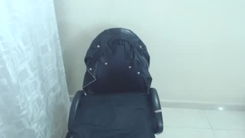 Snapshot of cristal_jayan chatting on 07/06/26, 11:40 HI online show from 07/06/26, 11:40