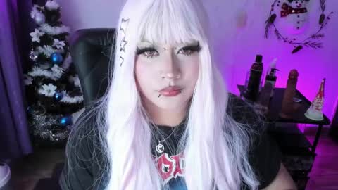 Cris online show from 12/27/24, 07:35