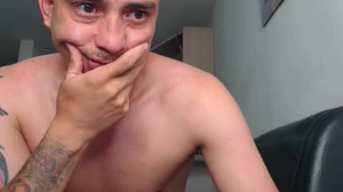 cristal beautiful online show from 10/31/25, 11:11