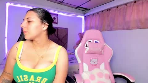 cristal_smith20 online show from 06/29/26, 11:54