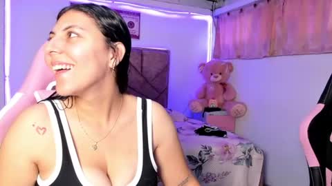 cristal_smith20 online show from 07/06/26, 12:46