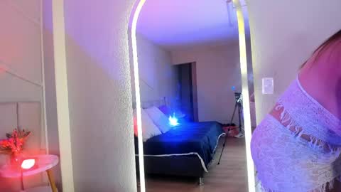 cristalbm_ online show from 04/15/26, 03:24