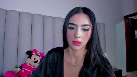 Nicole  Connection time 220pm-910pmCol online show from 02/10/25, 07:38