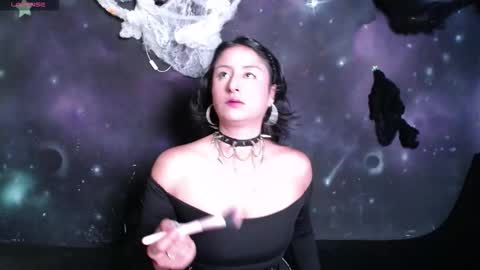 Cristal de Leon online show from 09/27/25, 06:02