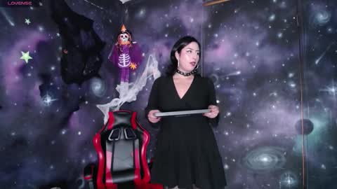 Cristal de Leon online show from 10/14/25, 07:03