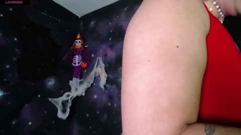 Cristal de Leon online show from 10/15/25, 08:31