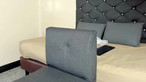 cristale69 online show from 09/20/25, 03:29