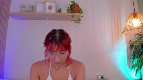 Snapshot of cristalfoxy_ chatting on 02/07/26, 08:01 cristalfoxy_ online show from 02/07/26, 08:01