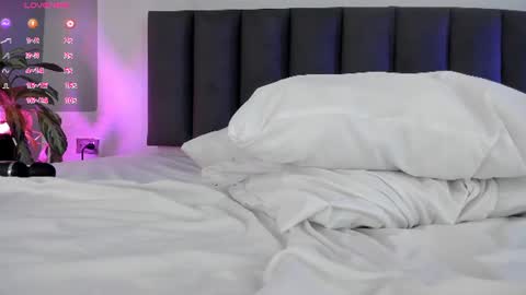 cristalfoxy_ online show from 07/23/26, 01:58