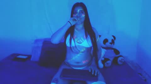 Snapshot of cristallssmith chatting on 02/25/26, 02:27 Cristal online show from 02/25/26, 02:27