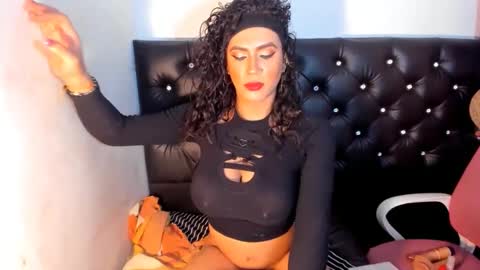 cristallwright online show from 12/16/24, 09:52