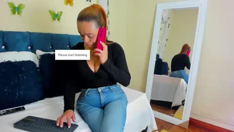 cristal walker online show from 10/08/25, 11:41