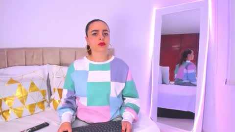 cristal walker online show from 11/21/25, 11:31