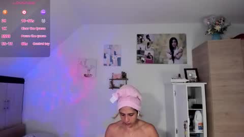 Snapshot of cristamunez chatting on 01/07/26, 01:24 veronika online show from 01/07/26, 01:24