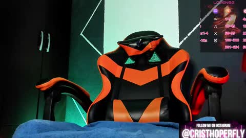 Snapshot of cristhoperfly chatting on 10/08/25, 01:03 Cris Independent model online show from 10/08/25, 01:03