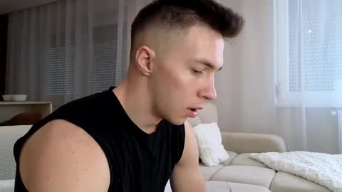 CristianoHailey online show from 03/09/25, 10:41