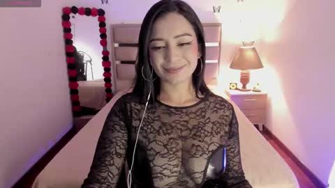 Cristina online show from 09/30/25, 11:43