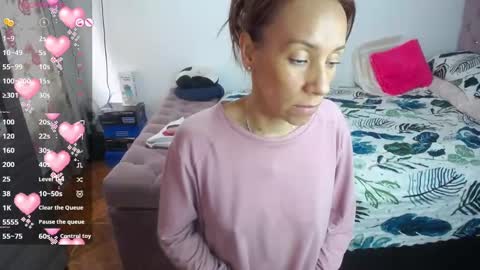 cristina online show from 03/05/25, 02:12