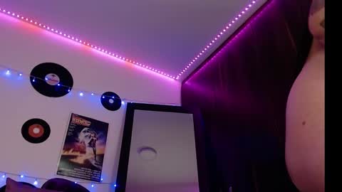 Christina online show from 02/13/25, 10:54