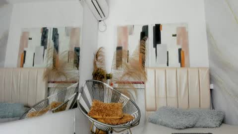 Cris  online show from 04/06/26, 06:53