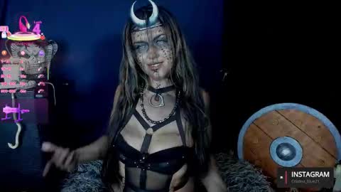 Cristina  online show from 10/25/25, 09:28