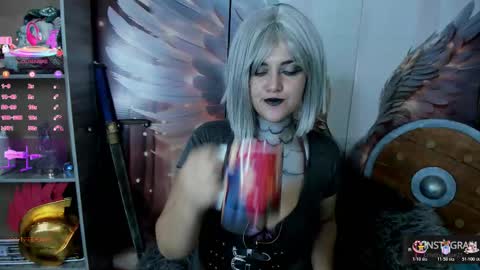 Cristina  online show from 11/15/25, 09:28