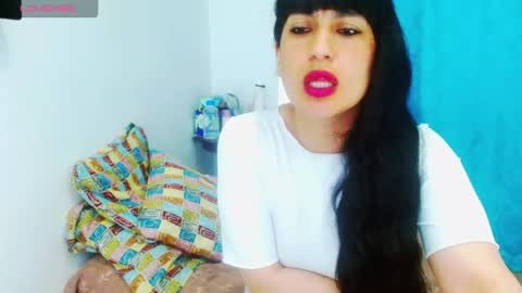 Snapshot of cristina_connor chatting on 10/05/25, 02:21 Cristina online show from 10/05/25, 02:21