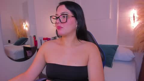 C R I S T I N A online show from 05/09/26, 02:50