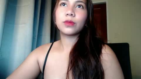 Cristina Valerie online show from 10/20/25, 10:05