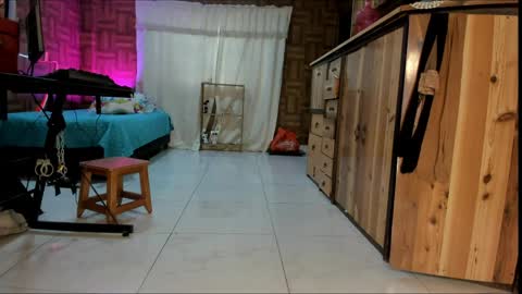 Julieta online show from 04/07/26, 08:42