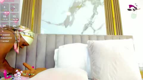 Cristina online show from 10/29/25, 10:39