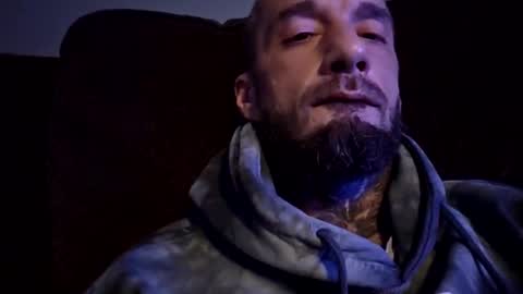 Snapshot of cristo8inch chatting on 11/06/25, 01:39 cristo8inch online show from 11/06/25, 01:39